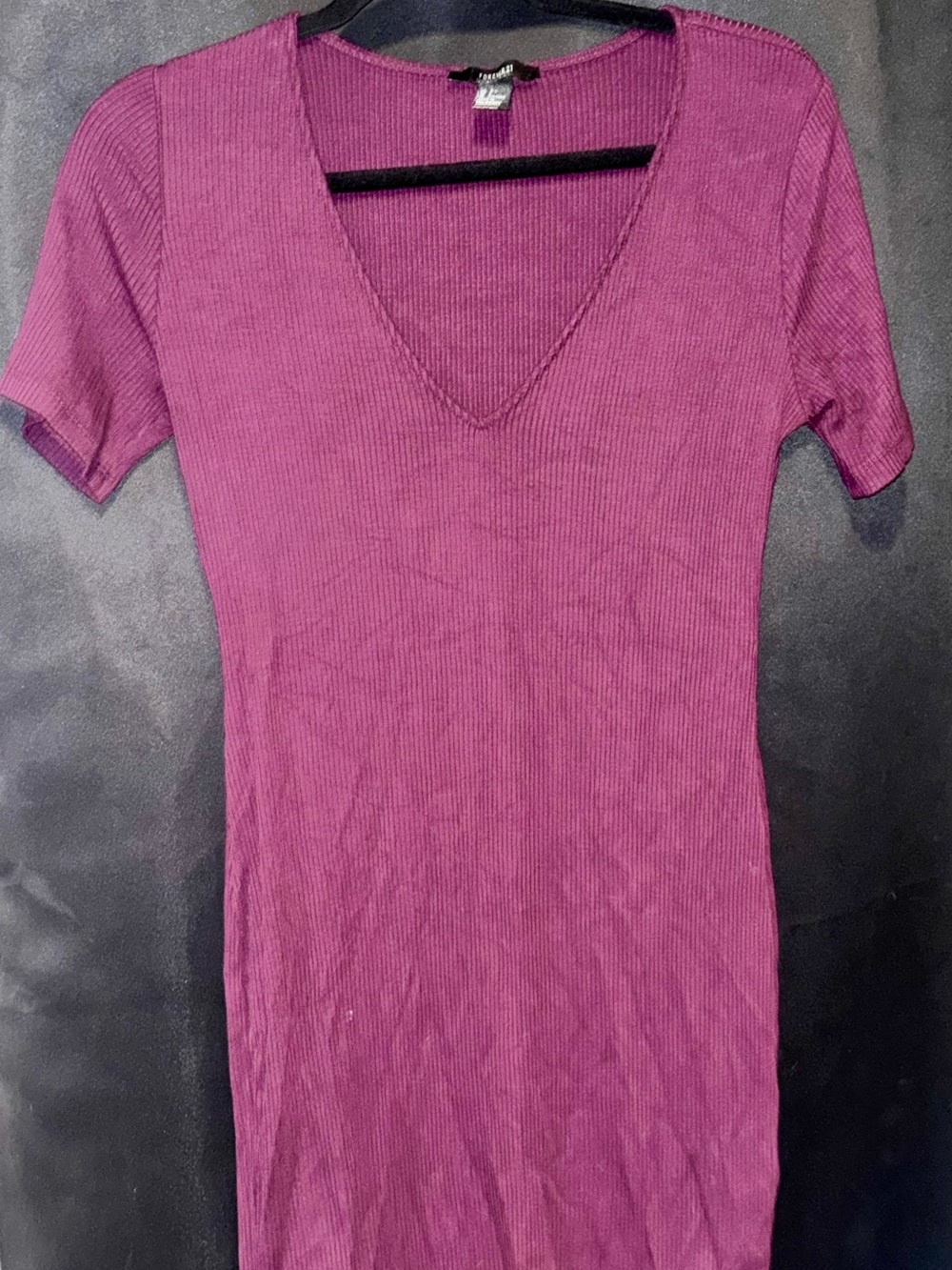 Ribbed V-Neck Short Sleeve Bodycon Dress - Maroon